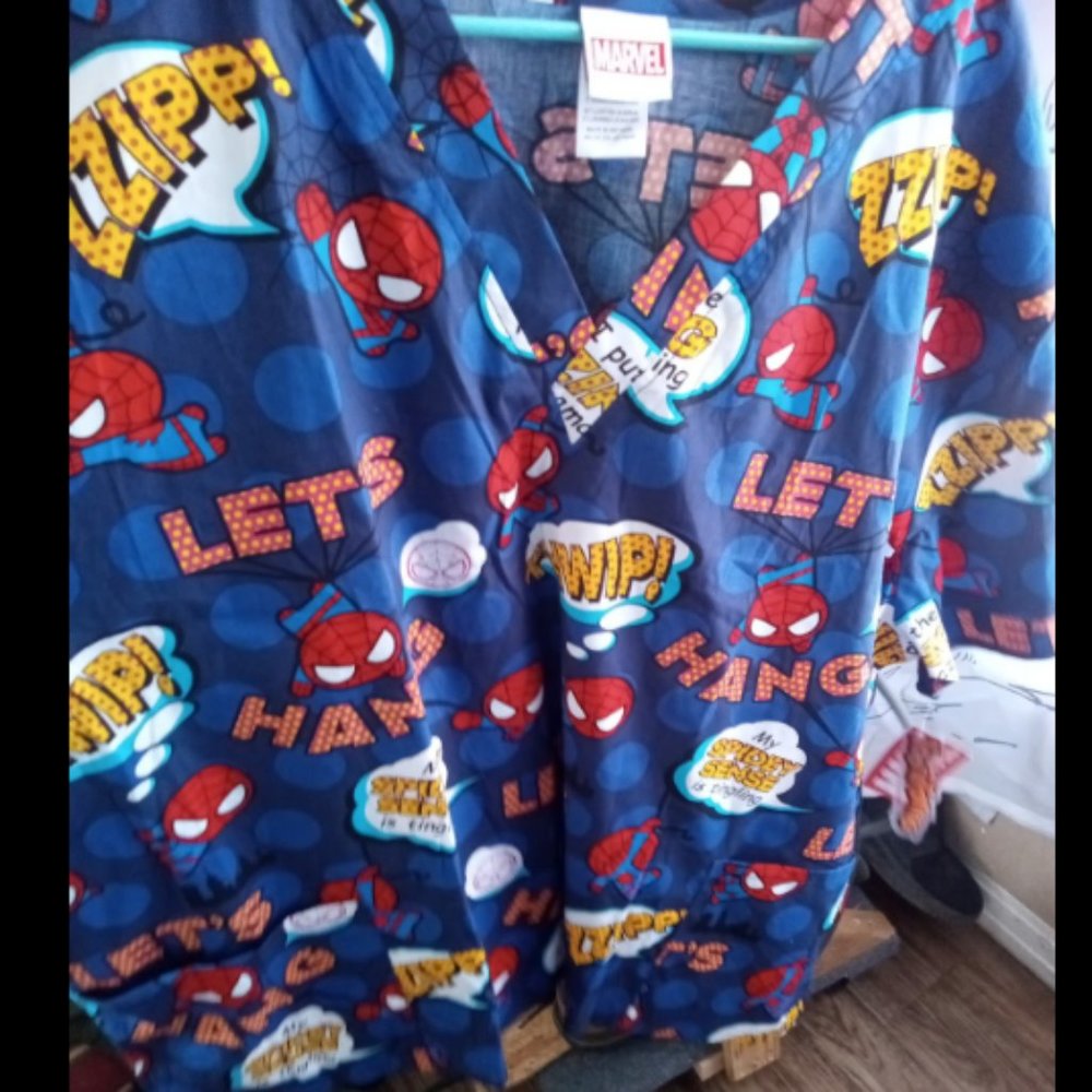 Unsex Siderman scrub top.